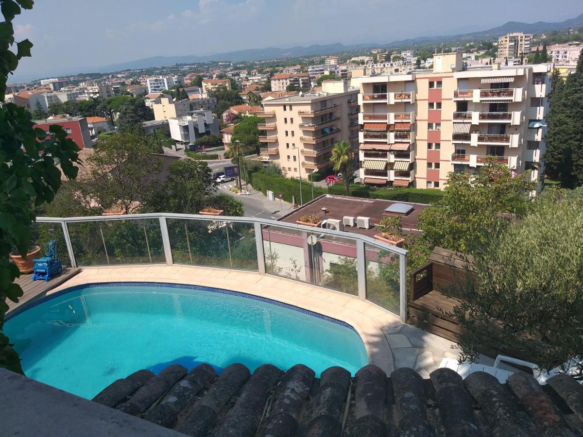 Joli Studio Saint-Raphael  Bagian luar foto